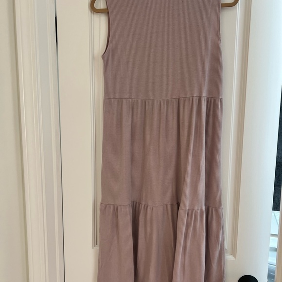 Lavender Ribbed Sleeveless Maternity Midi Dress - Picture 3 of 4